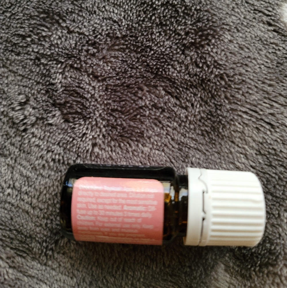 New Sealed Young Living Manuka Essential Oil 5ml - Picture 3 of 5